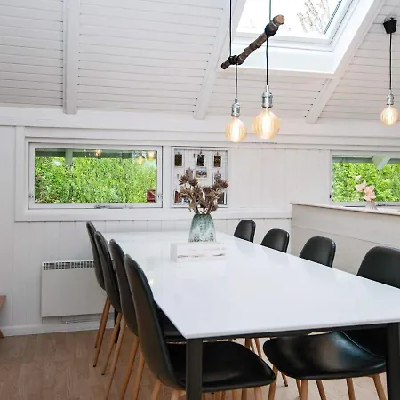 Vakantiehuis Holiday Xi *