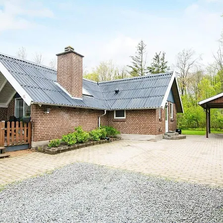 Holiday home Holiday Xi Toftlund