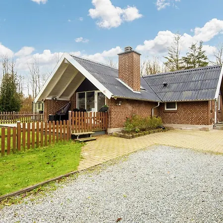 Holiday Xi Vakantiehuis *